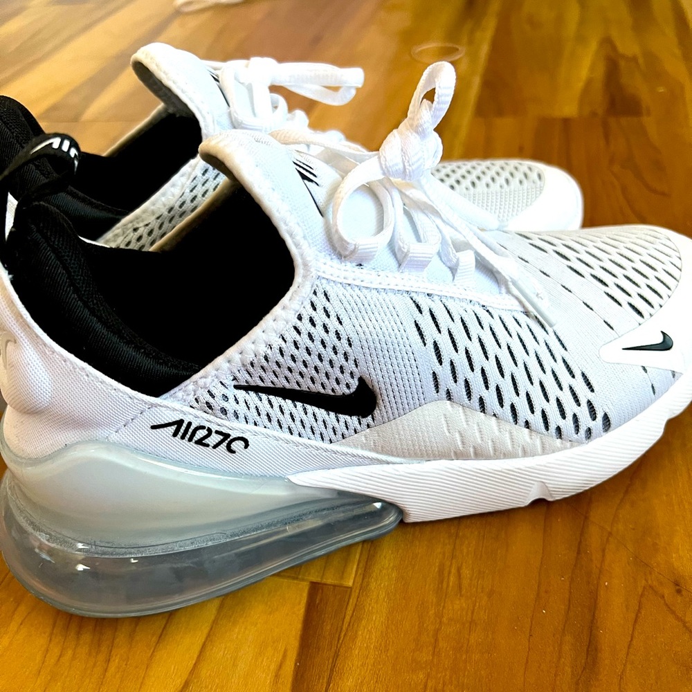 Womens Nike Air Max 270 9.5